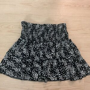 Mi Ami Black and White Floral skirt